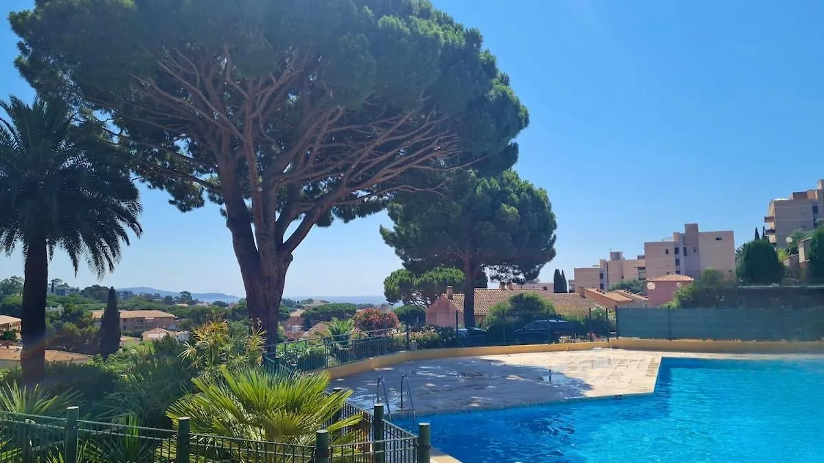 Apartbleuazur - Bel Appartement Renove Piscine & Vue Mer Cavalaire-sur-Mer Apartment